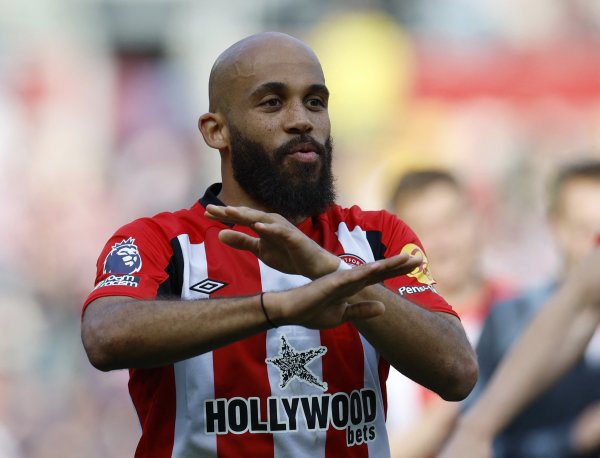 Manchester United will compete with Newcastle for Mbemo, Brentford will offer £50 million