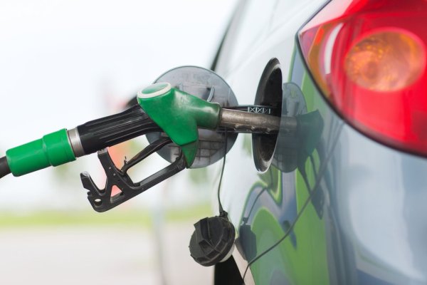 The most common mistake! An NG habit when refueling a car may not think it will cause you to hurt your pocket