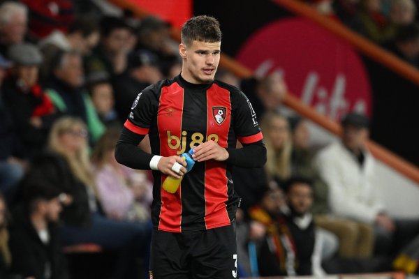 Sky: Liverpool is still talking to Bournemouth about Kolkz, Konsa still has the potential to go to Leverkusen