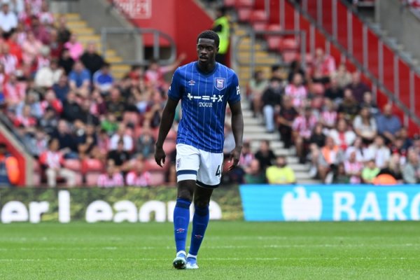 TA: Former Manchester United defender Tuanzebe is undergoing Burnley medical examination and will join the free agency