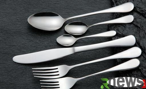 How to restore old stainless steel tableware to smooth