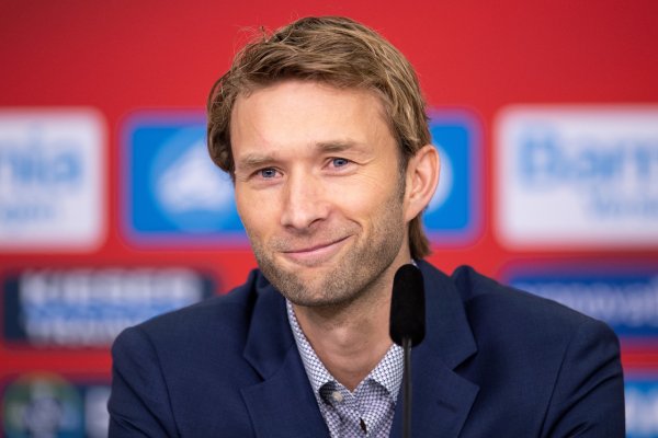 Pharmaceutical Factory Director: The Red Army is very serious and responsible for Werz and will use transfer fees to create the next championship