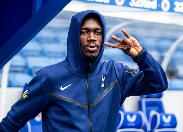 Italian media: Juventus offers up to 10 million euros for Bisuma, Tottenham wants to sell him as soon as possible