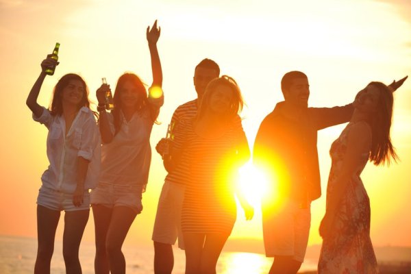 The summer solstice is full of energy and deteriorates, and diseases are prone to the body! 4 points for raising children: Diet should be light