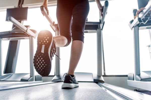 Are the sports effects of indoor jogging machines and outdoor jogging very different? Experts explain the difference between the two